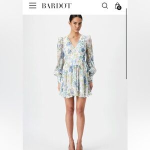 ✨🦋BNWT- BARDOT Zelina mini dress in spring floral- size US 4🌸🌼
